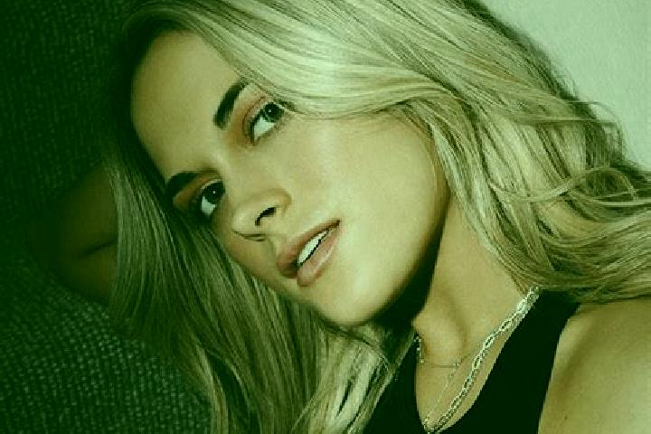 Elizabeth, 27 — Escort in Big Sky, United States