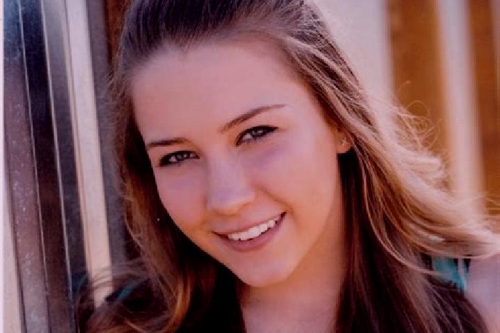 Elizabeth, 27 — Escort in Gunnison, United States