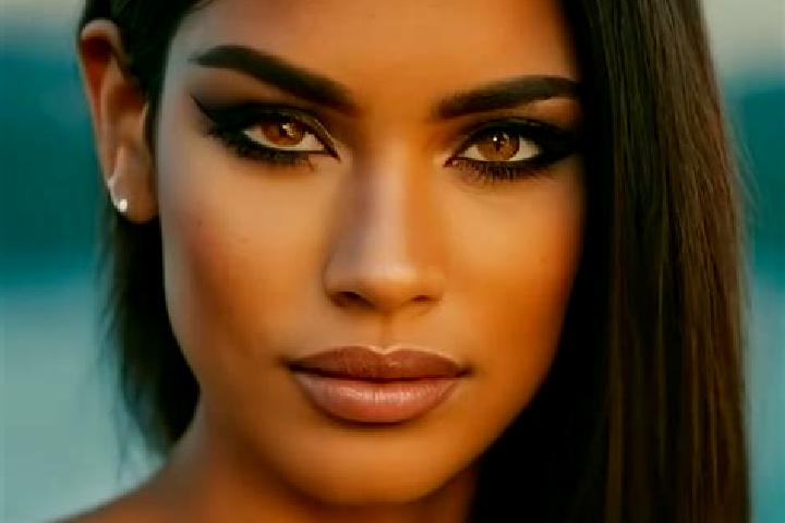 Elizabeth, 28, a red amber-eyed latina companion based in Palanda. Offering Couples, Prostate Massage, Erotic Massage. Available for incall and outcall, over...