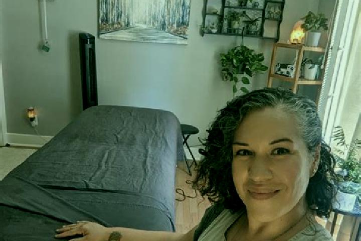 Elizabeth, 29, a black dark-eyed middle eastern companion based in Bella Vista. Offering Overnight, Striptease, Erotic Massage. Available for incall and outc...