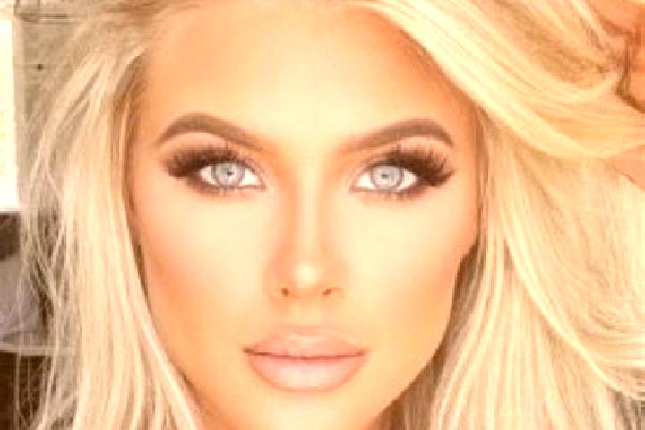 Elizabeth, 29, a platinum blonde brown-eyed mixed companion based in Achadinha Pires. Offering Massage, Travel Companion, Striptease, 69. Available for incal...