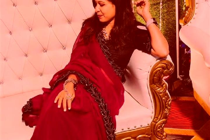 Elizabeth, 29 — Escort in Barajamda, India
