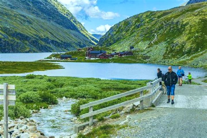 Elizabeth, 30 — Escort in Dovre, Norway