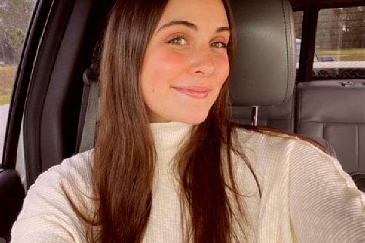Elizabeth, 30 — Escort in Dupree, United States