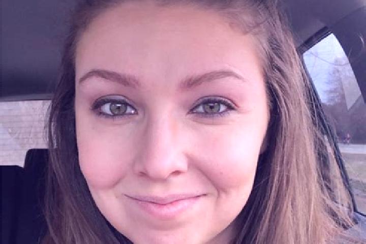 Elizabeth, 30 — Escort in Kenyon, United States