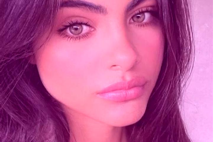 Elizabeth, 31, a brunette green-eyed caucasian companion based in Waidhaus. Offering 69, Domination, Roleplay. Available for incall and outcall, overnight bo...