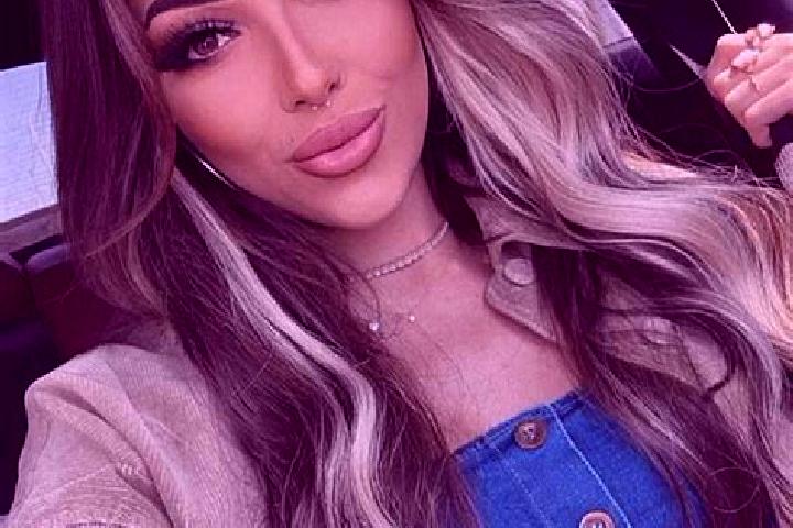 Elizabeth, 31, a dark blonde brown-eyed ebony companion based in Cserszegtomaj. Offering Fetish, Duos, Roleplay, Party Girl, Domination. Available for incall...