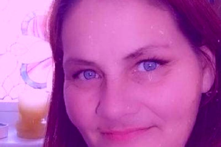 Elizabeth, 31, a red grey-eyed european companion based in Tixkokob. Offering Tantra, Party Girl, 69. Available for incall and outcall, day and evening dates.
