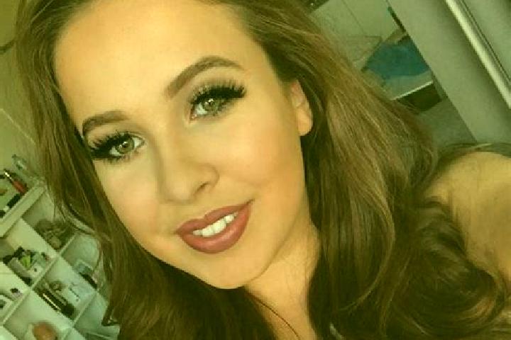 Elizabeth, 32, a brunette grey-eyed caribbean companion based in Zapardiel de la Canada. Offering Deep French Kissing, OWO, 69, Party Girl. Available for inc...