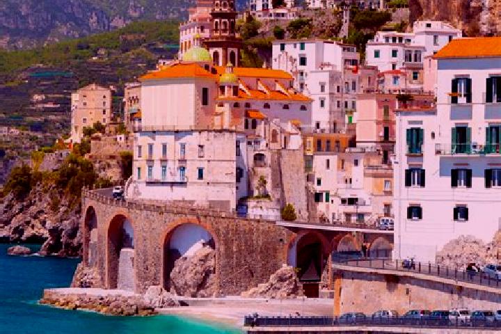 Elizabeth, 32 — Escort in Valmareno, Italy