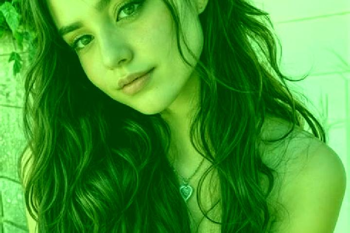 Elizabeth, 33, a black hazel-eyed middle eastern companion based in Hipsheim. Offering Prostate Massage, Travel Companion, Roleplay. Available for incall and...