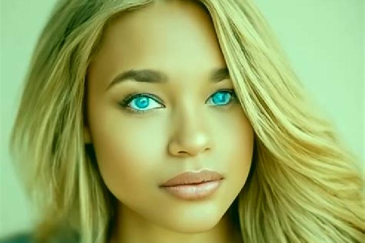 Elizabeth, 33, a dark blonde blue-eyed latina companion based in Macken. Offering CIM, GFE, Deep French Kissing. Available for incall and outcall, day and ev...