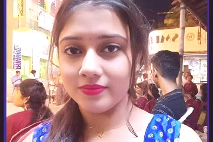 Elizabeth, 33 — Escort in Fatehpur Chaurasi, India