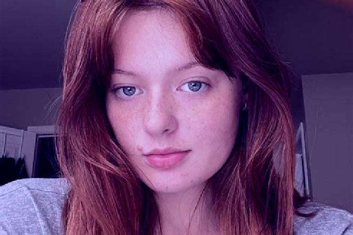 Elizabeth, 34, a auburn dark-eyed european companion based in Worth an der Isar. Offering Girlfriend Experience, Erotic Massage, OWO. Available for incall an...