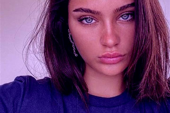 Elizabeth, 34, a brunette dark-eyed indian companion based in Serigbangan. Offering OWO, Travel Companion, Fetish. Available for incall and outcall, day and ...