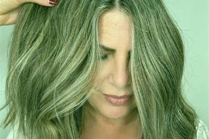 Elizabeth, 34, a dark blonde grey-eyed latina companion based in Gouakatouo. Offering Party Girl, Tantra, Erotic Massage. Available for incall and outcall, o...