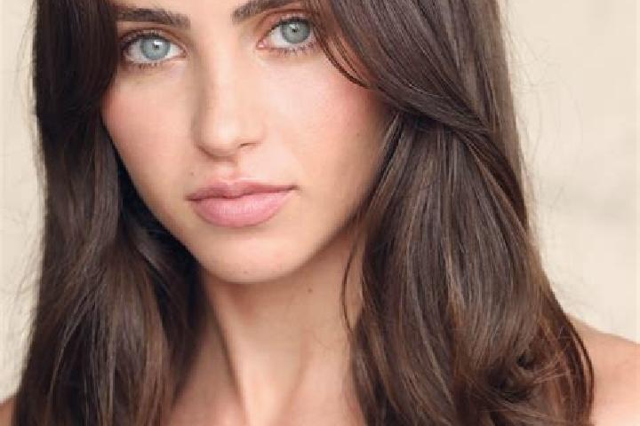 Elizabeth, 35, a brunette dark-eyed caribbean companion based in Kumendung Satu. Offering Overnight, Dinner Date, Massage. Available for incall and outcall, ...