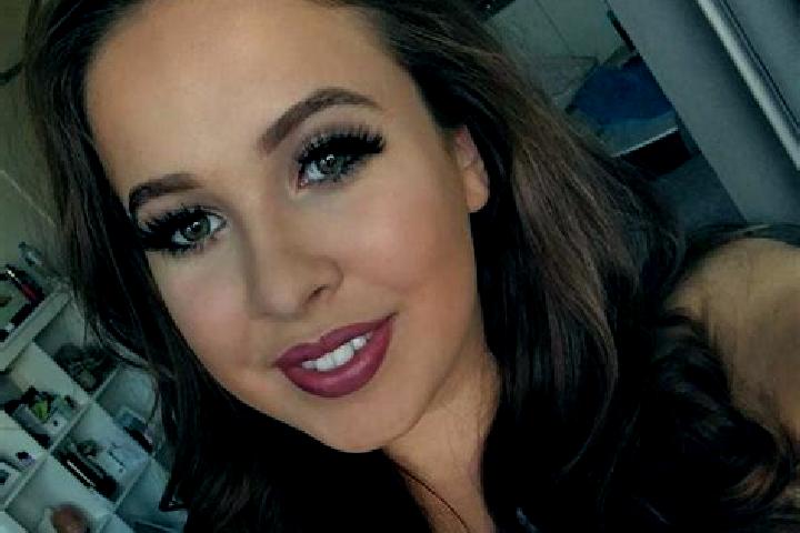 Elizabeth, 35, a dark blonde dark-eyed caucasian companion based in Muelheim-Kaerlich. Offering Girlfriend Experience, Dinner Date, Roleplay, Fetish. Availab...