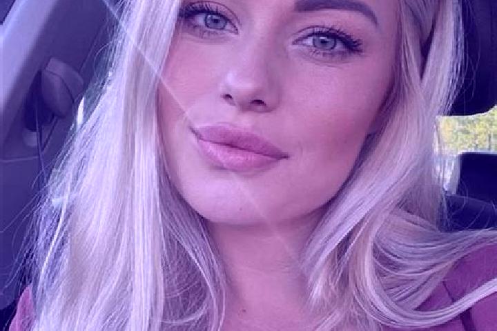 Elizabeth, 35, a dark blonde hazel-eyed slavic companion based in Bueckeburg. Offering 69, Travel Companion, Couples, Party Girl, Girlfriend Experience. Avai...