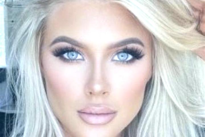 Elizabeth, 35, a platinum blonde amber-eyed mixed companion based in Lachixova. Offering Girlfriend Experience, Fetish, Roleplay. Available for incall and ou...