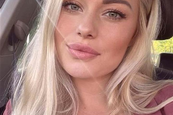 Elizabeth, 36, a blonde hazel-eyed mediterranean companion based in Amersfoort. Offering GFE, Erotic Massage, CIM. Available for incall and outcall, day and ...