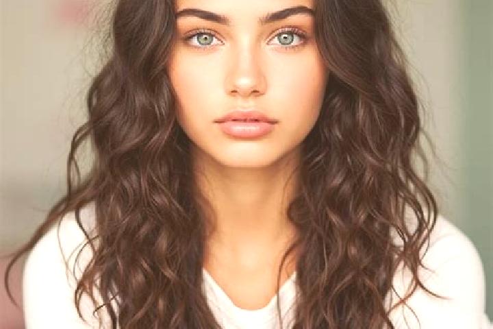 Elizabeth, 36, a brunette green-eyed mediterranean companion based in Fuentiduena de Tajo. Offering Domination, Party Girl, Fetish. Available for incall and ...