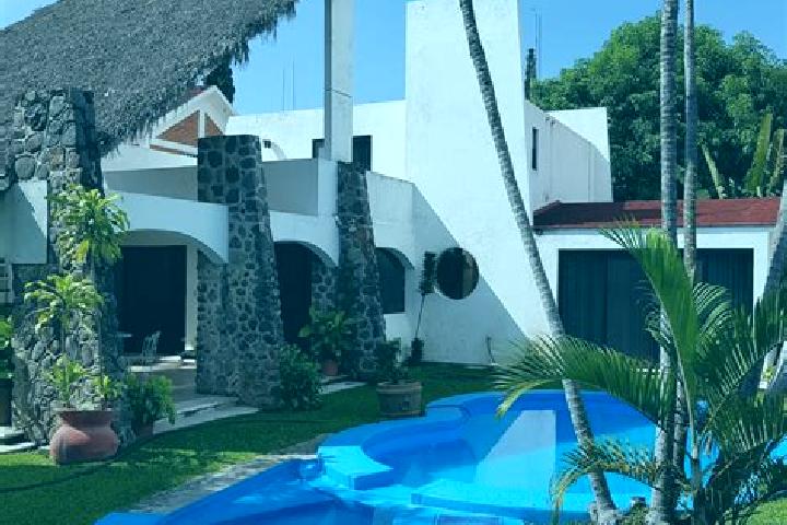 Elizabeth, 36 — Escort in San Pedro Apatlaco, Mexico