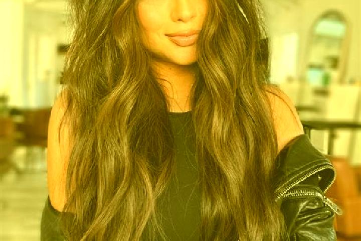 Elizabeth, 37, a brunette dark-eyed caucasian companion based in Pillnitz. Offering A-Level, CIM, 69, Fetish. Available for incall and outcall, overnight boo...