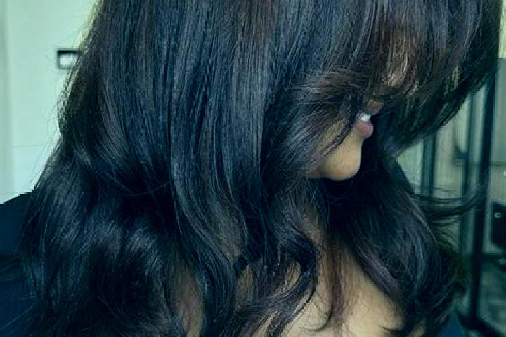 Elizabeth, 37, a chestnut brown-eyed mixed companion based in Verrua Po. Offering Deep French Kissing, OWO, Prostate Massage, Party Girl, Striptease. Availab...