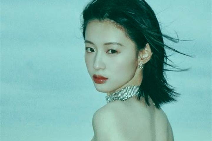 Elizabeth, 38 — Escort in Xiaxin, China