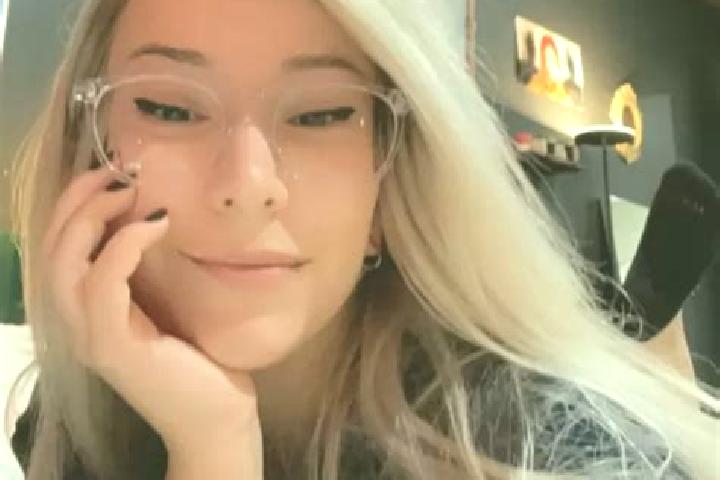 Elizabeth, 39, a blonde amber-eyed middle eastern companion based in Granite City. Offering Tantra, Duos, Girlfriend Experience. Available for incall and out...