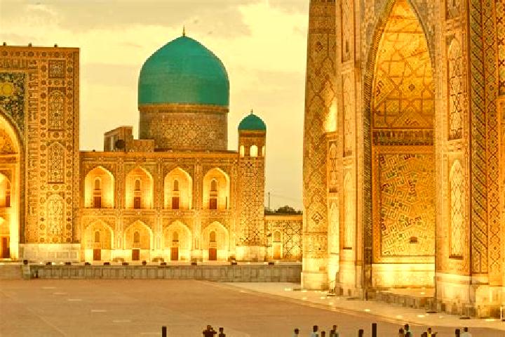 Elizabeth, 39 — Escort in Langar, Uzbekistan