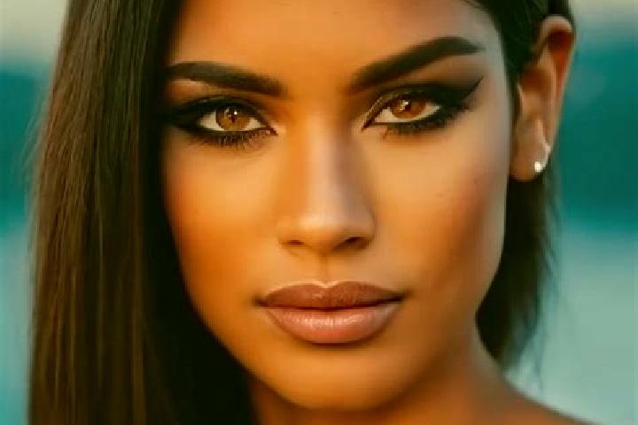 Ella, 20, a black hazel-eyed latina companion based in Dubai Marina. Offering Couples, Tantra, Domination, OWO. Available for incall and outcall, day and eve...
