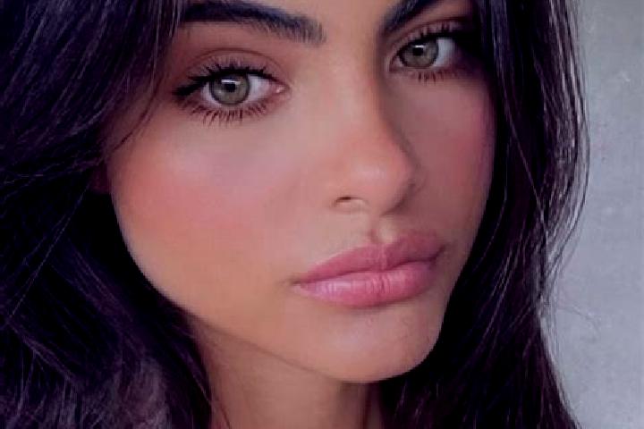 Ella, 20, a brunette dark-eyed latina companion based in Cukanguncal. Offering Massage, Striptease, Tantra, Deep French Kissing, A-Level. Available for incal...