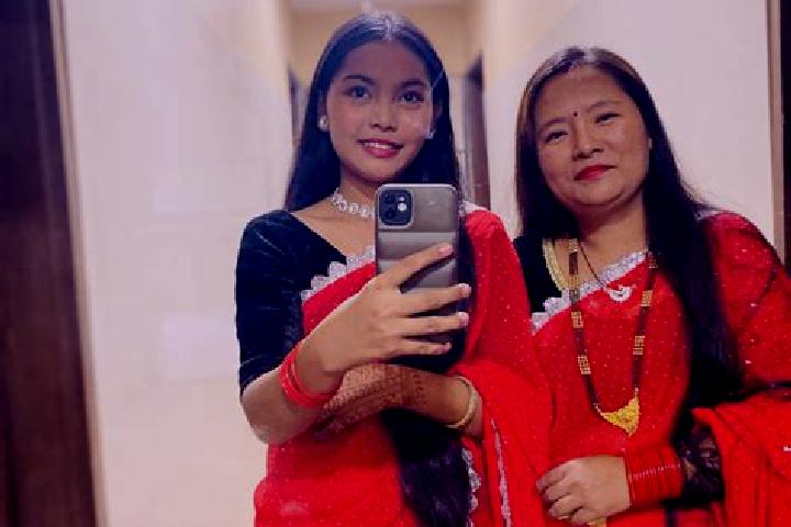 Ella, 20 — Escort in Kharpada, India