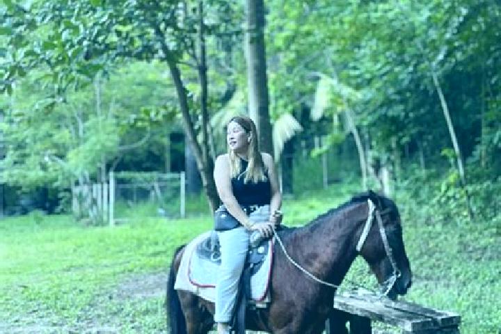 Ella, 20 — Escort in Mengka, China