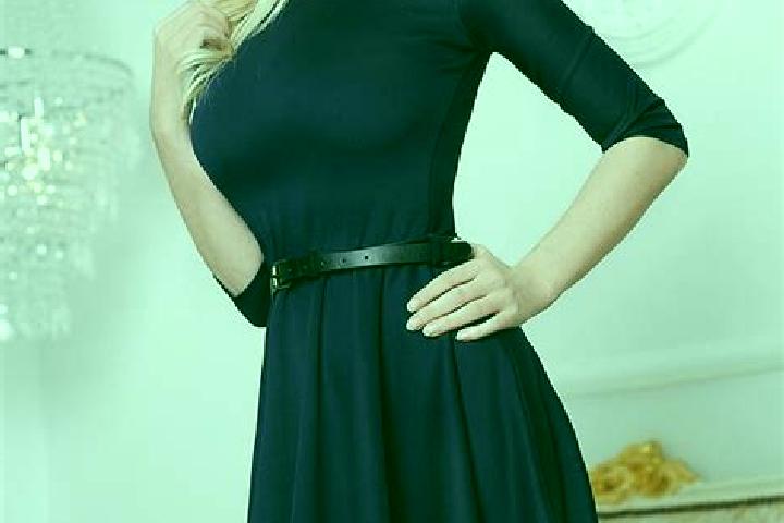 Ella, 20 — Escort in Ziegenhain, Germany