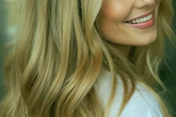 Ella, 21, a dark blonde hazel-eyed mediterranean companion based in Madewa. Offering Erotic Massage, Prostate Massage, Massage, Striptease, Overnight. Availa...
