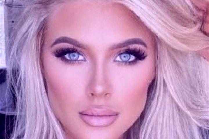 Ella, 21, a platinum blonde green-eyed slavic companion based in Charles Sturt University. Offering OWO, Girlfriend Experience, Massage. Available for incall...