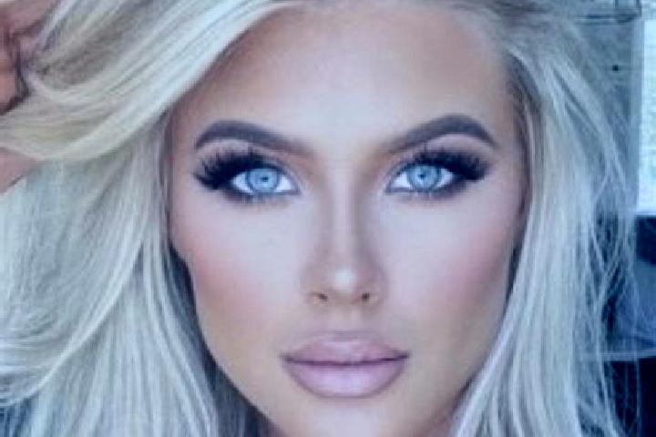 Ella, 21, a platinum blonde hazel-eyed mixed companion based in Kozen. Offering Massage, GFE, Fetish. Available for incall and outcall, day and evening dates.