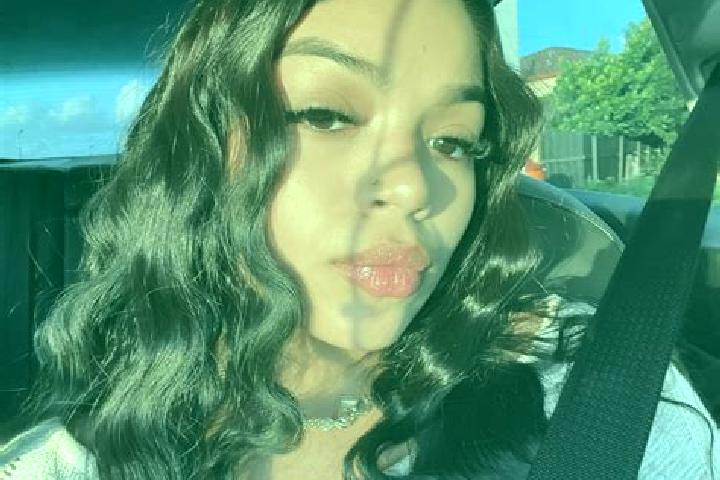 Ella, 22, a black brown-eyed latina companion based in Slatine. Offering BDSM, Massage, Duos, Prostate Massage. Available for incall and outcall, day and eve...