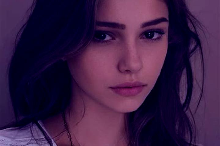 Ella, 22, a chestnut amber-eyed slavic companion based in White. Offering A-Level, GFE, OWO. Available for incall and outcall, overnight bookings available.