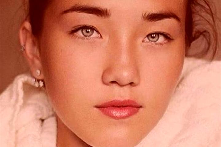 Ella, 23, a auburn blue-eyed asian companion based in Ibra . Offering Travel Companion, Deep French Kissing, Domination, Tantra. Available for incall and out...