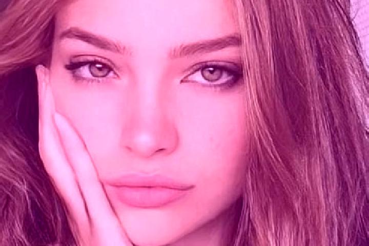 Ella, 23, a blonde brown-eyed latina companion based in Playa de Oro. Offering Roleplay, Striptease, Dinner Date, Domination. Available for incall and outcal...