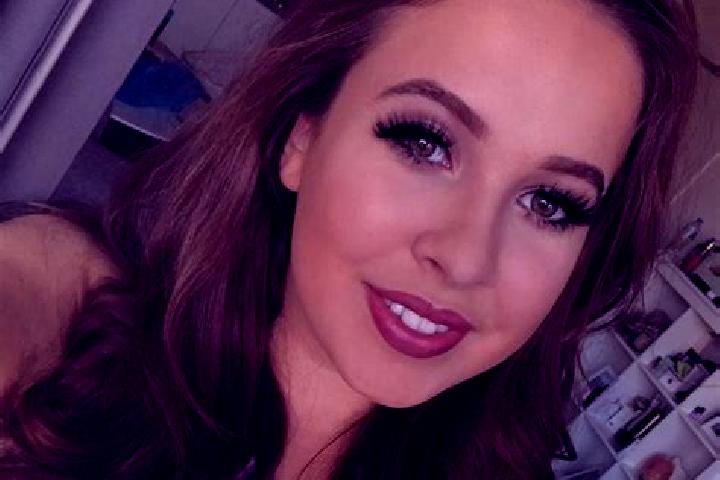 Ella, 23, a dark blonde amber-eyed mixed companion based in Bierne. Offering Overnight, Dinner Date, GFE, Domination, Girlfriend Experience. Available for in...