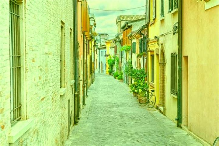 Ella, 23 — Escort in San Giuliano Nuovo, Italy