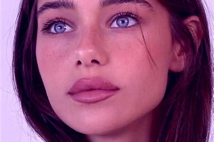 Ella, 24, a brunette blue-eyed caribbean companion based in Kampung Labi. Offering Tantra, Deep French Kissing, Travel Companion. Available for incall and ou...
