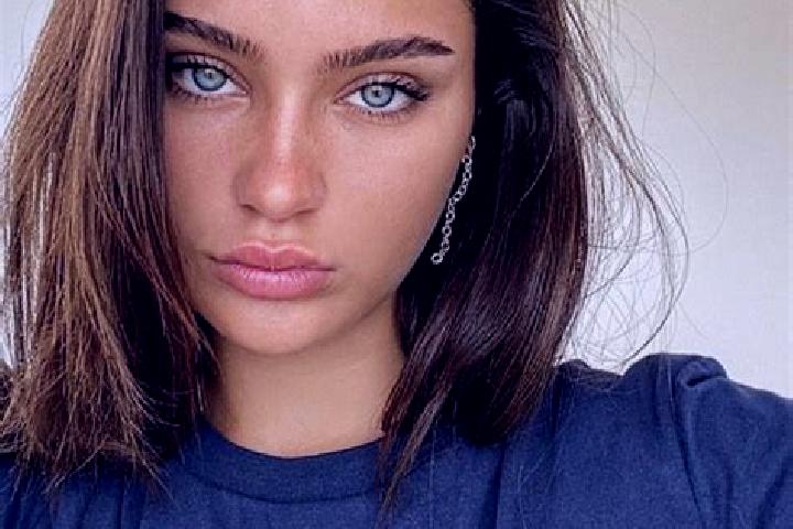 Ella, 24, a brunette dark-eyed middle eastern companion based in Chera. Offering Fetish, Travel Companion, Erotic Massage. Available for incall and outcall, ...