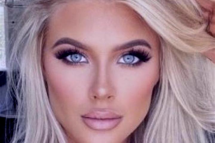 Ella, 24, a platinum blonde hazel-eyed middle eastern companion based in Panker. Offering Party Girl, Dinner Date, BDSM, Massage, Roleplay. Available for inc...