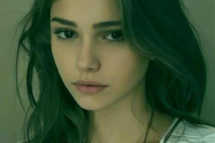 Ella, 24, a red grey-eyed slavic companion based in Lier. Offering Erotic Massage, Tantra, Roleplay, Girlfriend Experience. Available for incall and outcall,...